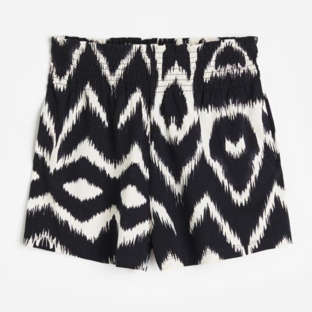 H&M Pull-on Shorts !!!!